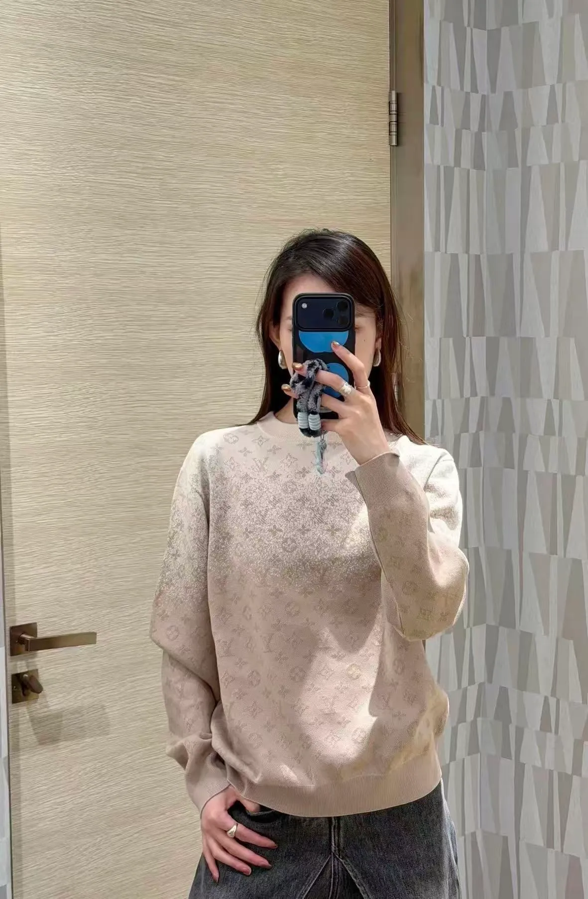 Louis Vuitton/Louis Vuitton 25Fw old flower jacquard gradient round neck sweatshirt